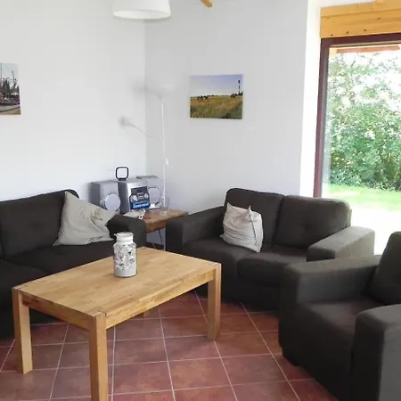 E18 Mit Garten Und Terrasse Holiday home *