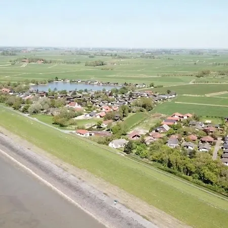 E18 Mit Garten Und Terrasse Holiday home Butjadingen